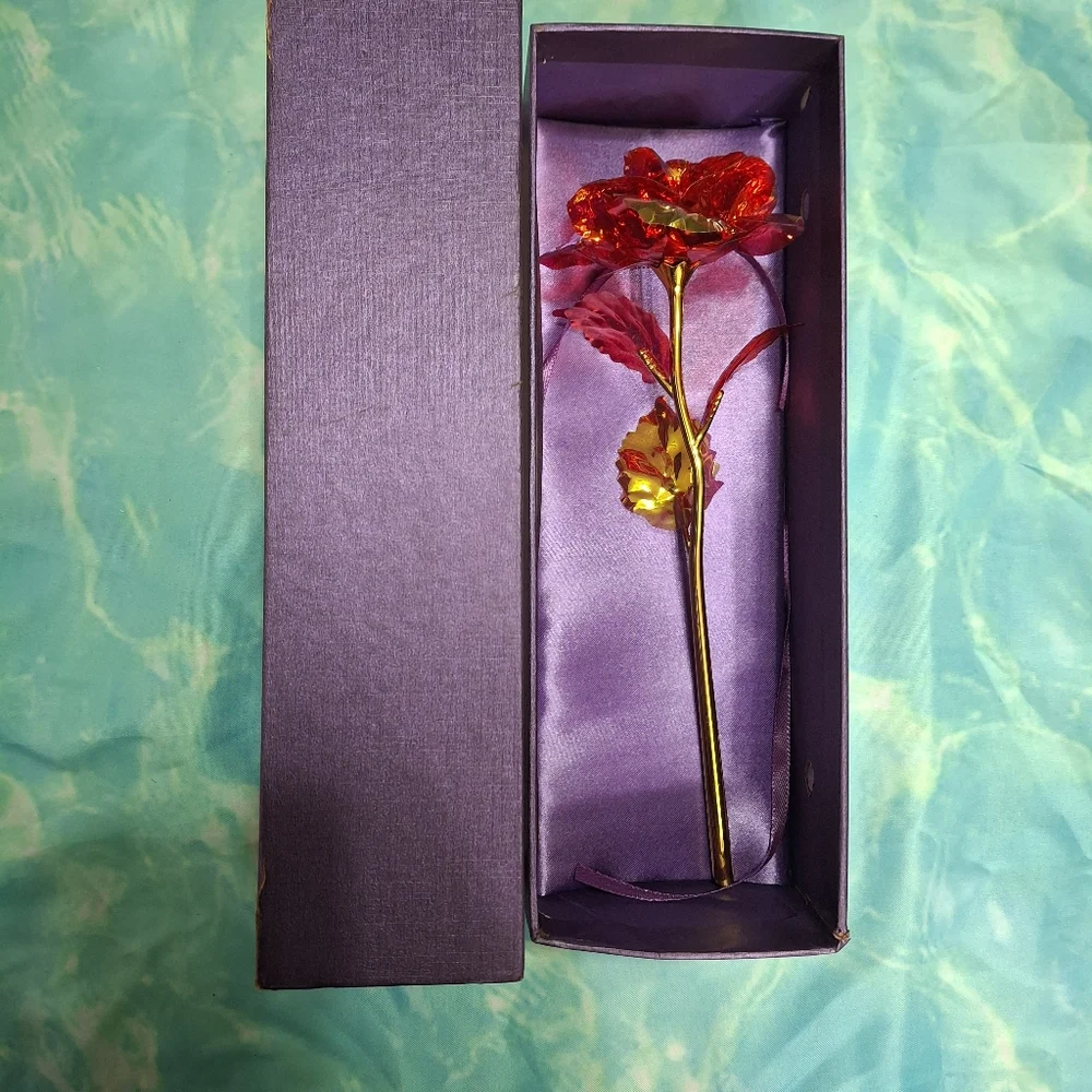 Iridescent Decor Rose